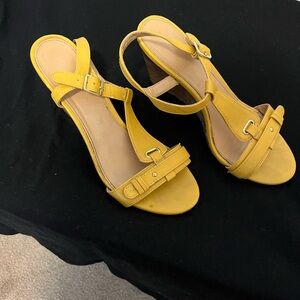 Ladies Yellow sandals